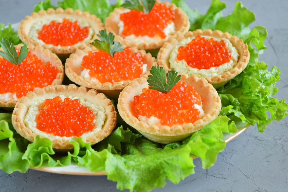 7 легких праздничных закусок для худеющих: как побаловать себя без вреда для диеты